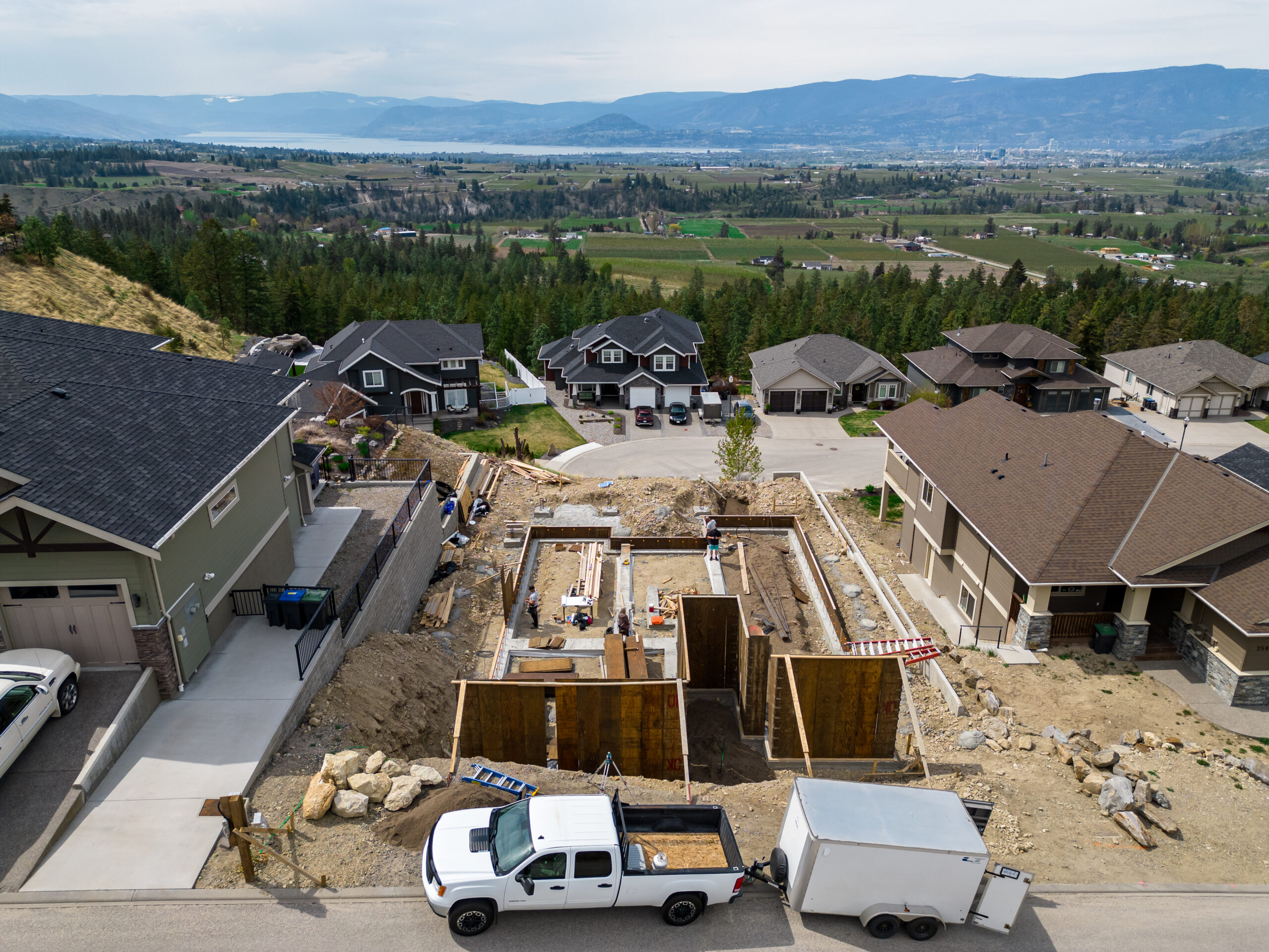 How Much Does It Cost to Build a Custom Home in Kelowna?